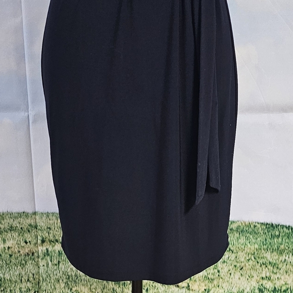 MSK | GOLD CHAIN EMBELLISHED HIGH ELBOW SLEEVE KNEE LENGTH DRESS - Picture 13 of 16